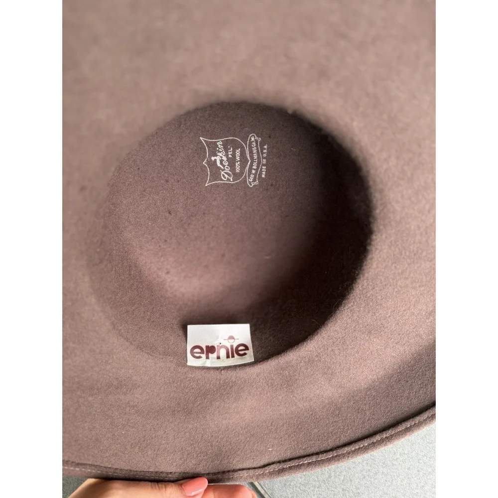 Vintage Doeskin Felt 100% Wool Hat with Ribbon Chocolate Brown New York Rare
